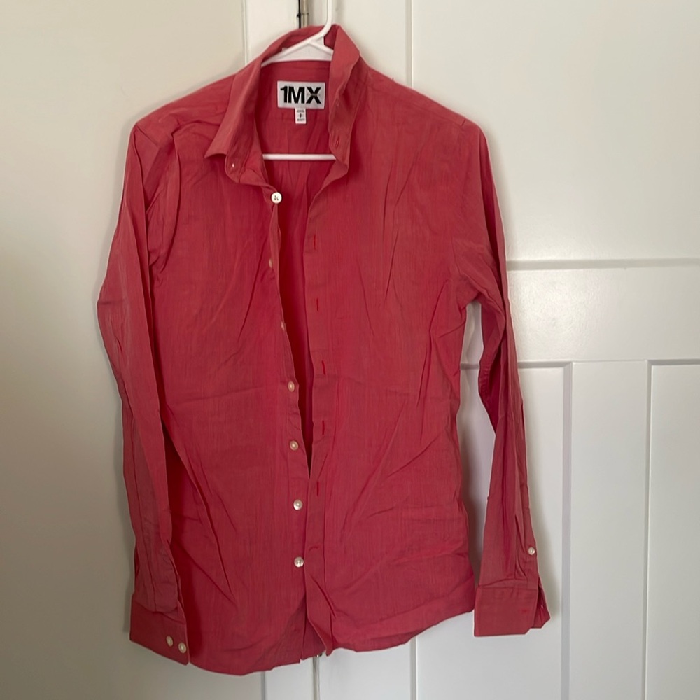 Express button down - Picture 1 of 4